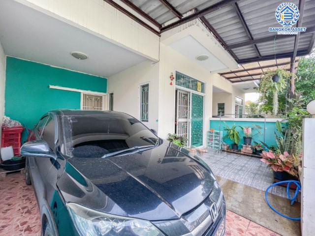 *****ทาวน์เฮ้าส์มือสองย่านนนทบุรี ม.นนท์ณิชา บางใหญ่ บนเนื้อที่มาถึง 21 ตร.ว. ฟังก์ชัน 3 ห้องนอน 2 ห้องน้ำ 1 ที่จอดรถ แถมฟรี! 2 เครื่องปรับอากาศ สภาพดี พร้อมอยู่ เชื่อมต่อถ.กาญจนาภิเษก เดินทางสะดวก ใกล้รถไฟฟ้าสายสีม่วง "สถานีตลาดบางใหญ่" และทางด่วน "ศรีรัช" ราคาสุดคุ้ม!